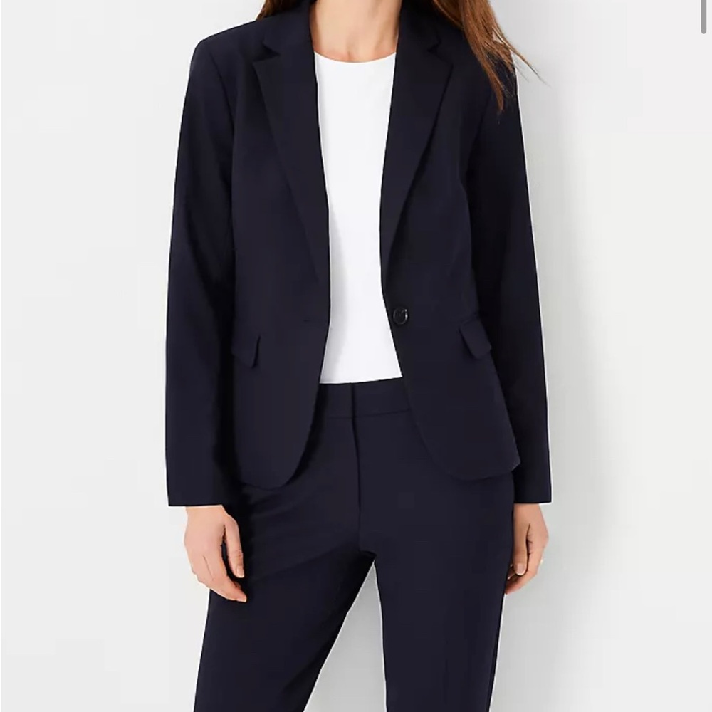 Ann Taylor 6P Navy Pant Suit. Blazer and Pants. Worn Twice